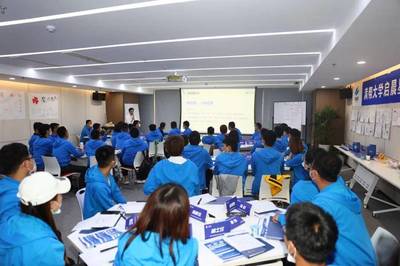 南京市委書(shū)記帶隊(duì)觀摩抓大項(xiàng)目，物流軟件研發(fā)成果顯著